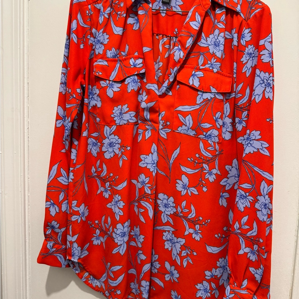 Ann Taylor floral Red and Blue Women's Top